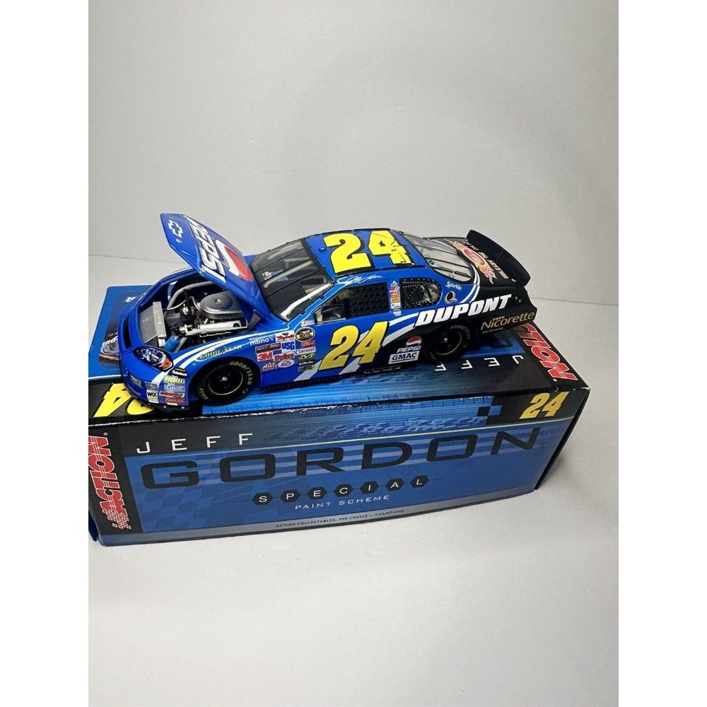 Action Winners Circle 2006 #24 Jeff Gordon Collectible